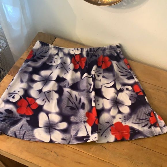 [Tail] Colorful Hibiscus Pattern Athletic Skirt - Size XS - Picture 1 of 3